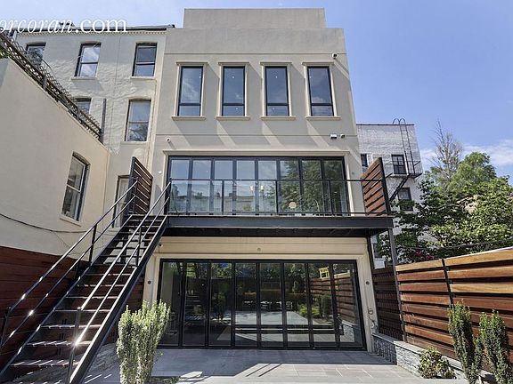 2nd image of 85 Wyckoff St