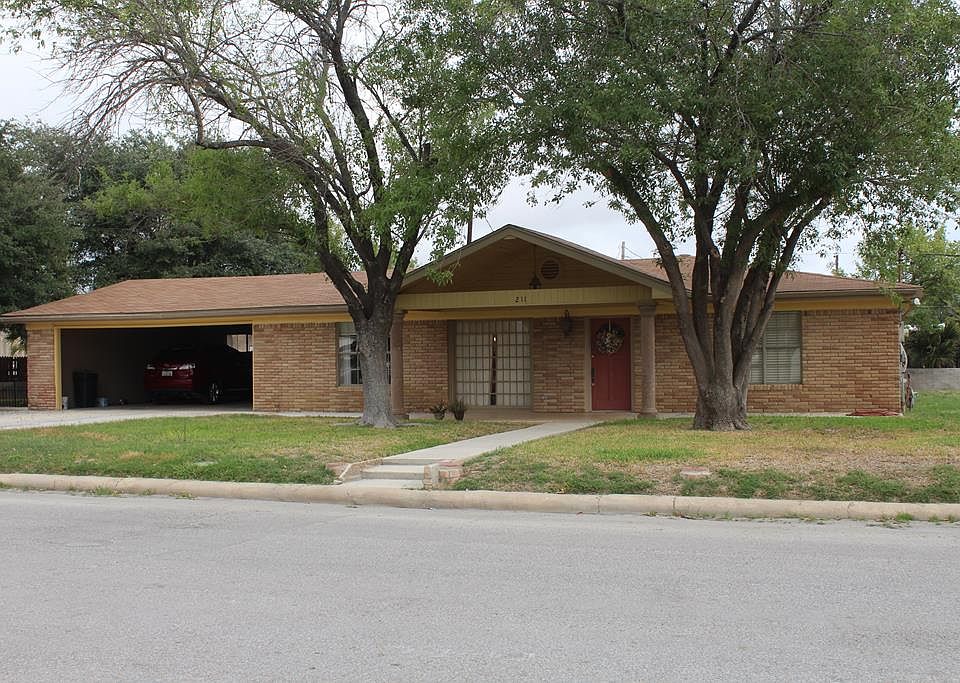 1st image of 211 E Alamo St