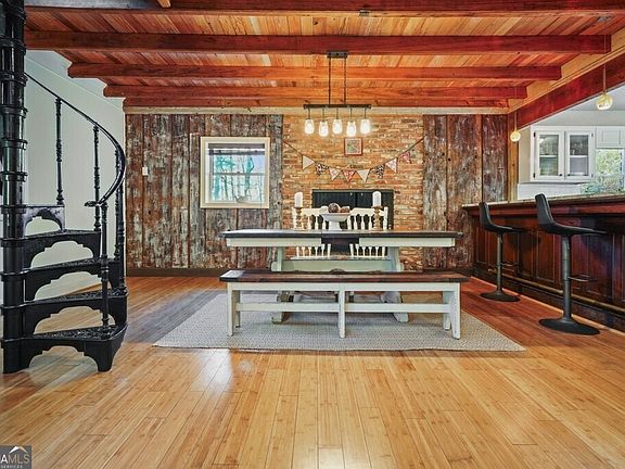 5th image of 109 Mountain Park Rd