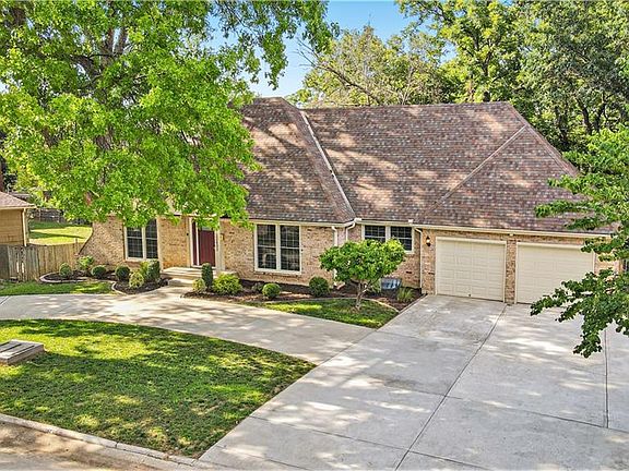 2nd image of 12403 Valley Brook Dr
