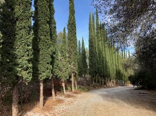 17643 Cowgill Ln, Redding, CA 96003