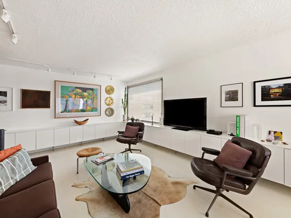 170 Park Row image 1 of 5