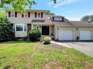12 Fieldstone Ln, Ocean, NJ 07712