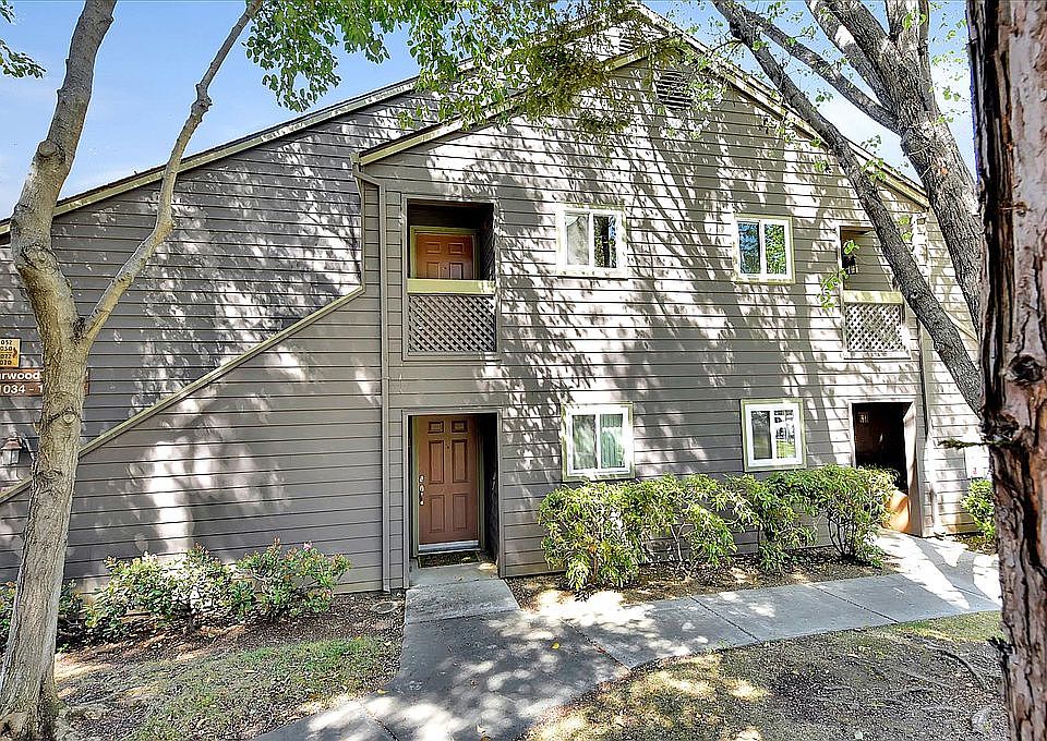 1st image of 1052 Yarwood Ct