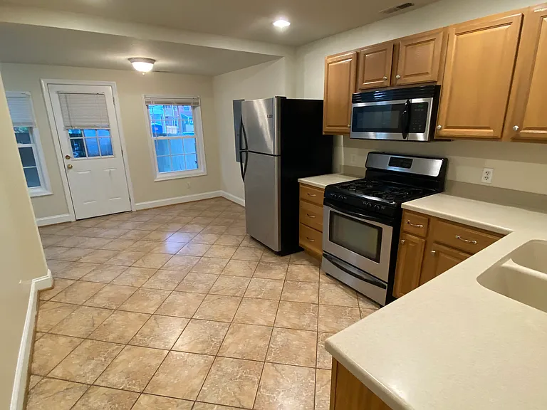 3115 Parkwood Ave — Photo 15