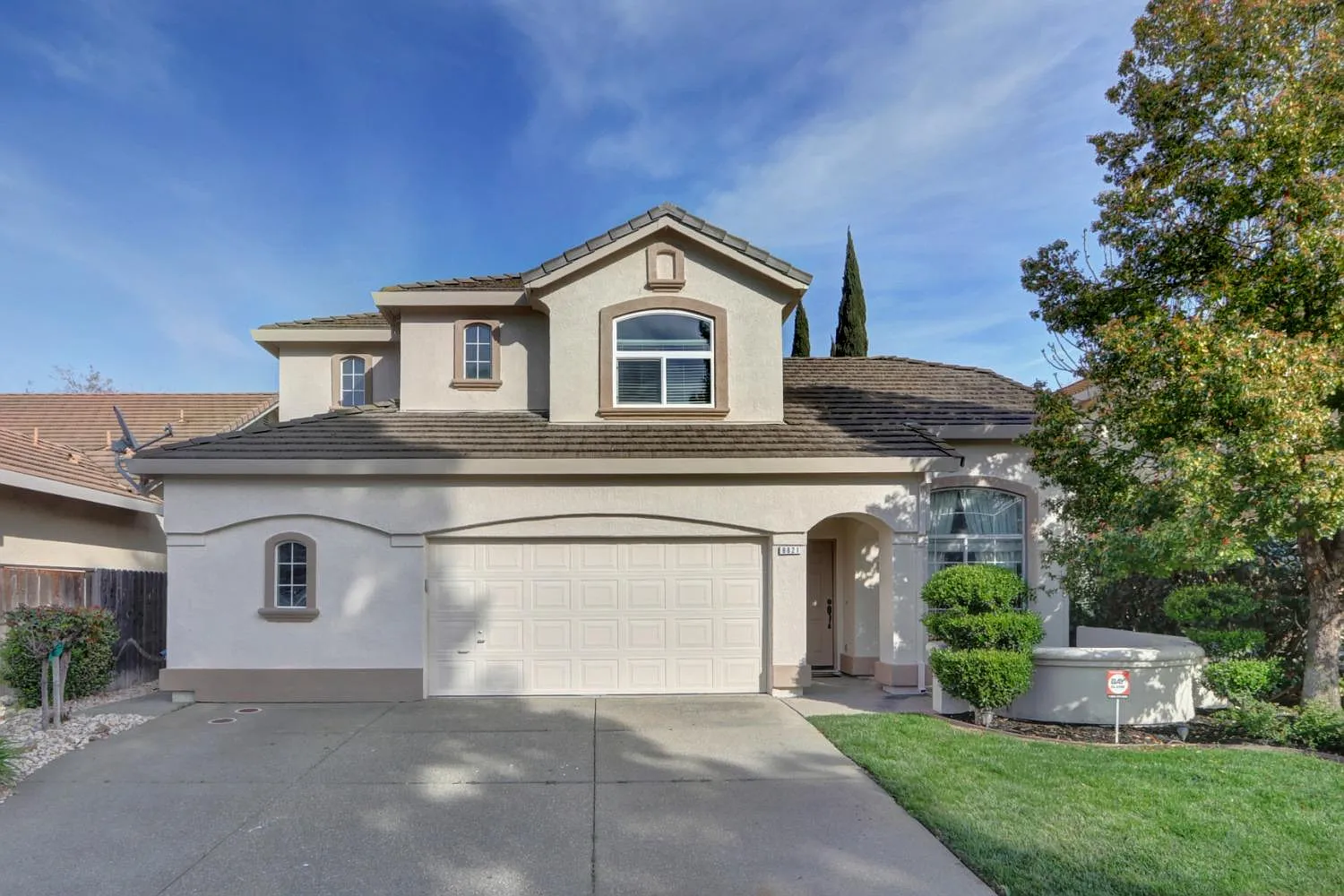 8821 Sheldon Creek Dr photo 1