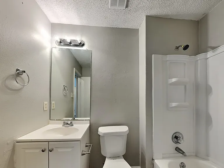 3932 Hickswood Forest Ct — Photo 13