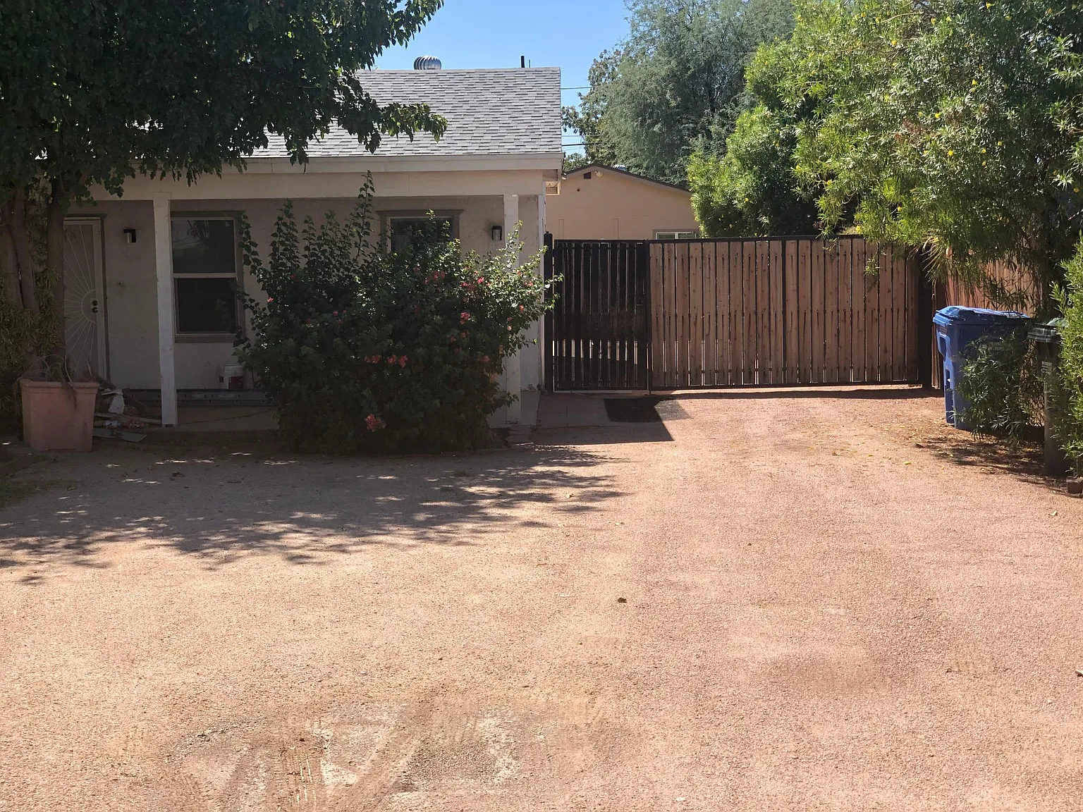 W Augusta Ave, Phoenix — Photo 2
