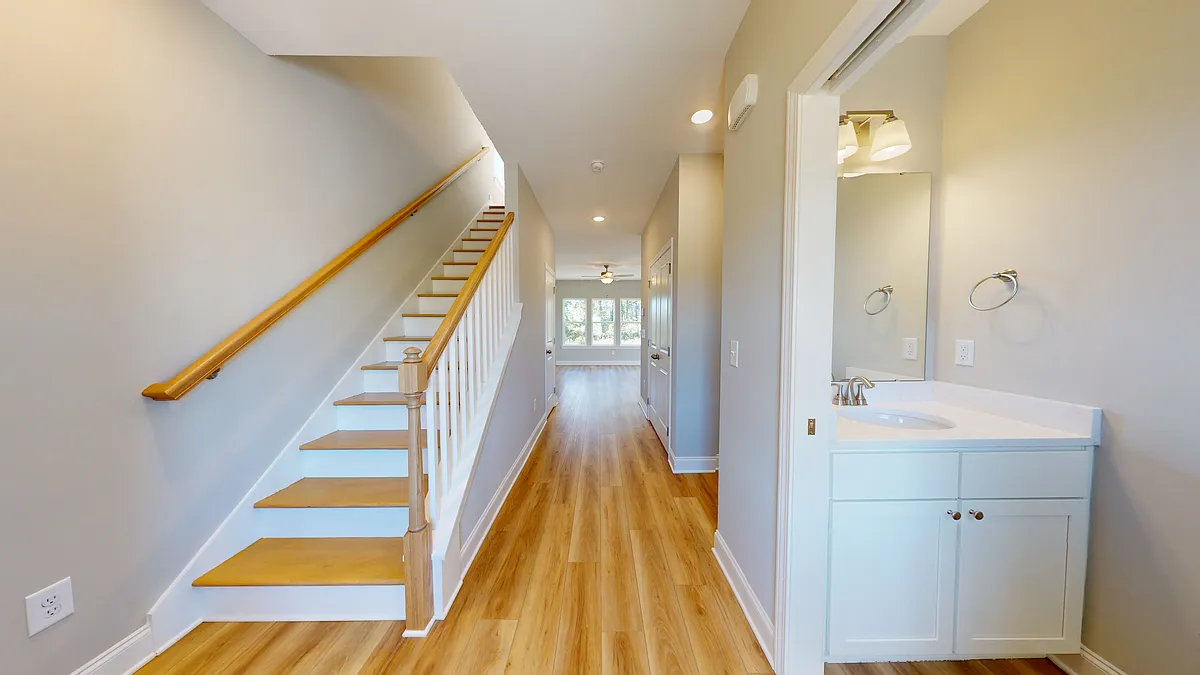 Building Photo - 1032 Moen Loop