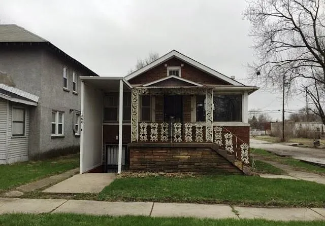 1400 Carolina St photo 1