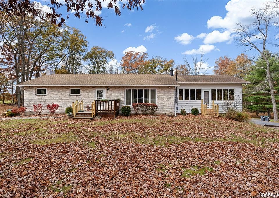 1st image of 7 Red Top Rd #1