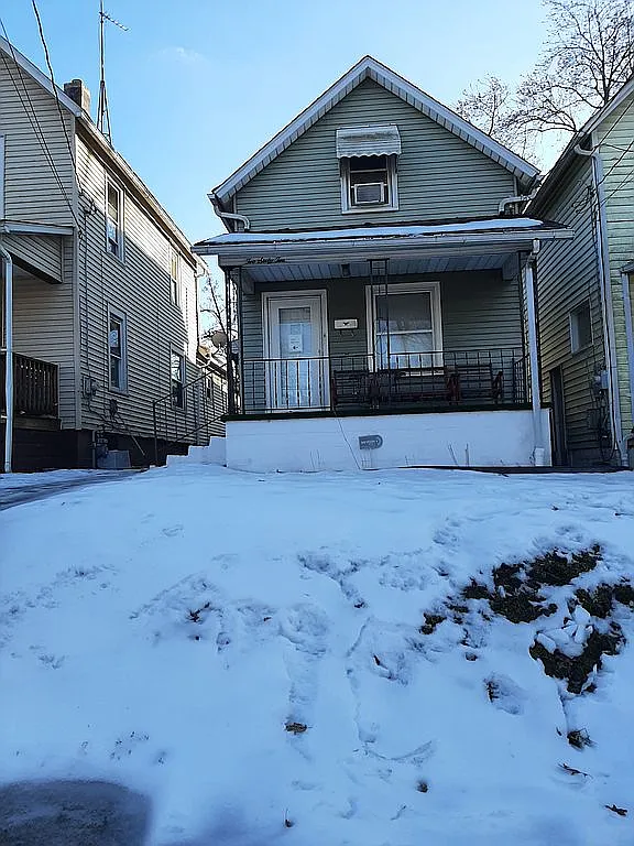 262 Malleable St photo 1