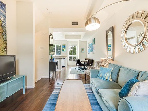 2nd image of 213 San Antonio Pl