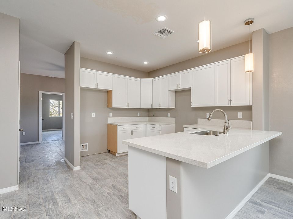 1st image of 5945 N Placita Arroyo Plana