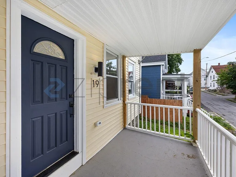 19 Oliver St #19 — Photo 3