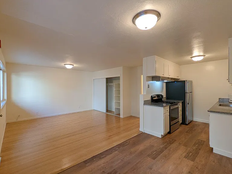 2117 Haste St — Photo 34