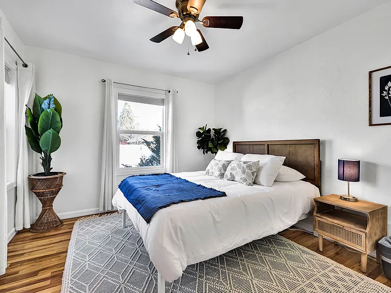 2306 W Madison Ave — Photo 19