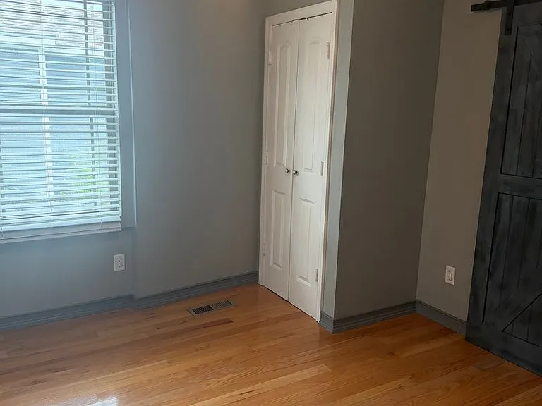 404 Somerville Ave — Photo 9