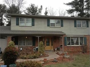 27 W Buttonwood Dr, Churchville, PA 18966