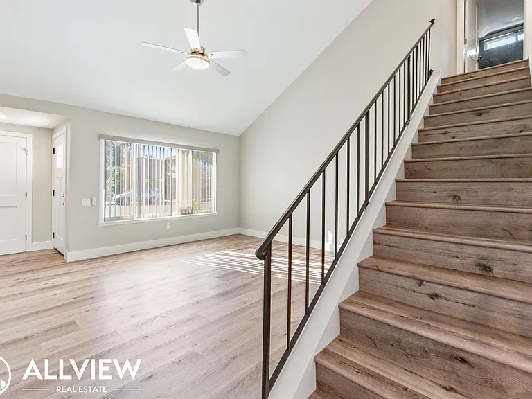 20542 Kelvingrove Ln — Photo 24