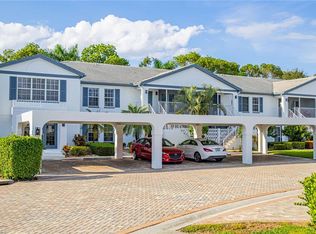 823 Tanbark Dr APT 101, Naples, FL 34108