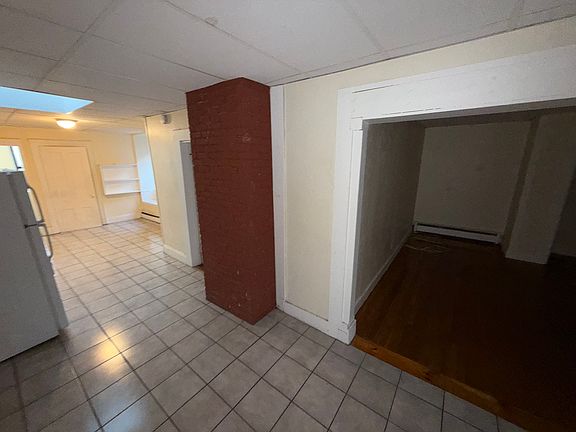 3rd image of 183 Harvard St #0