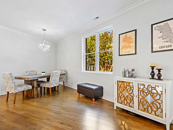 5th image of 2509 W Argyle St #2
