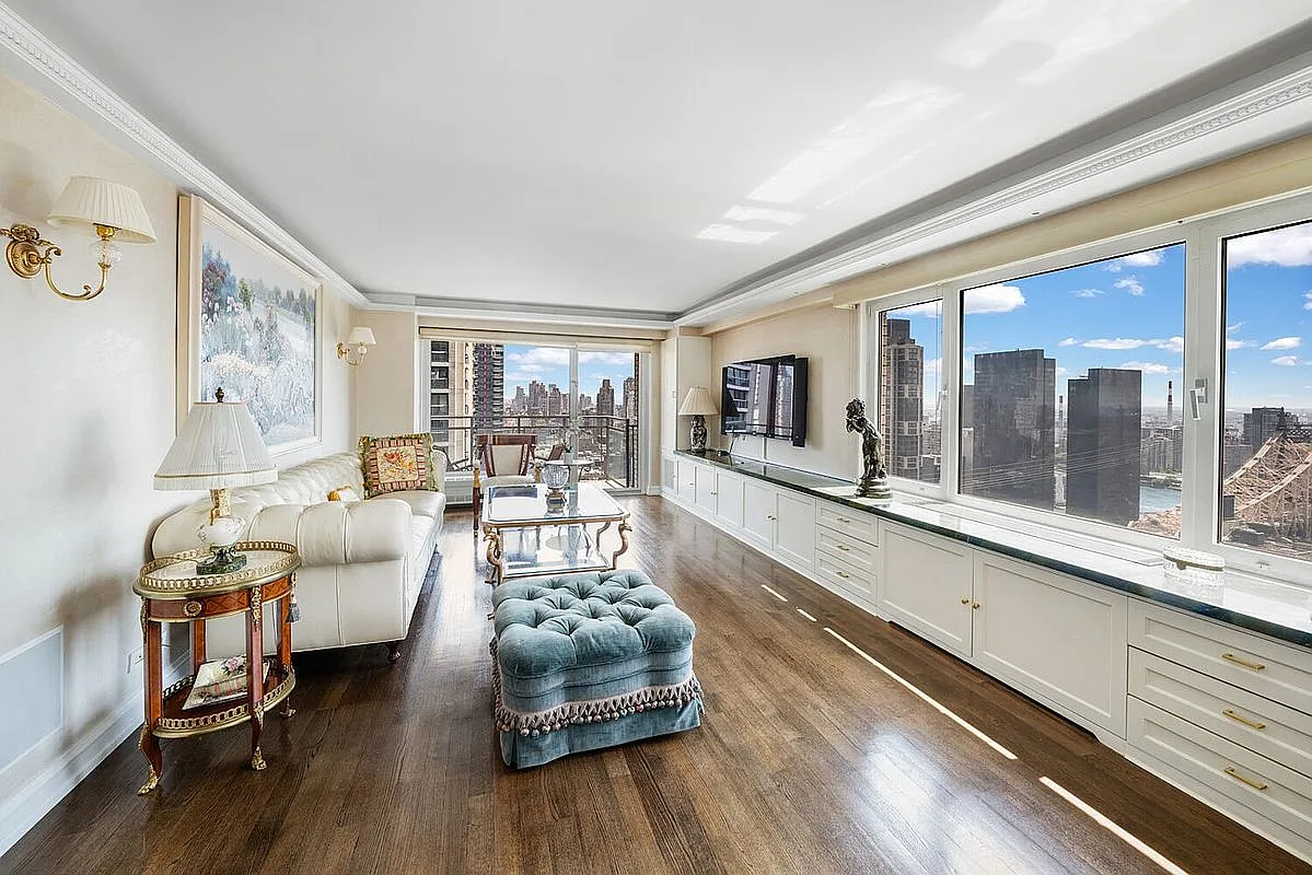 303 E 57th St APT 30F photo 1