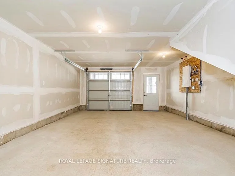 39 Melody Ln — Photo 2