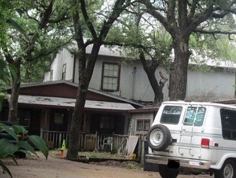 1st image of 5317 Deavers Ln