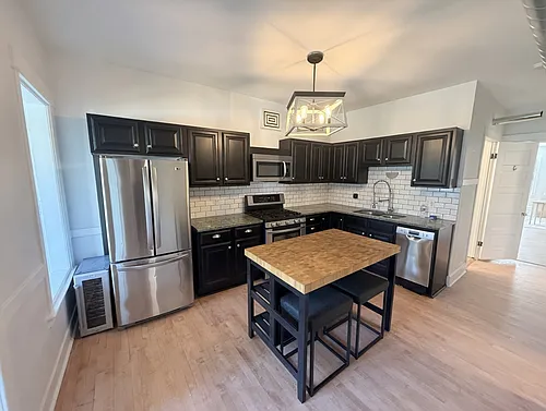 4335 N Damen Ave #2 Photo 1