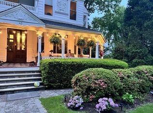 42 Gard Ave, Bronxville, NY 10708