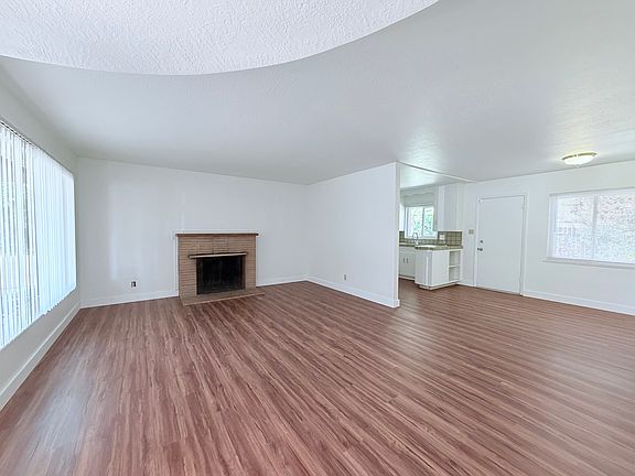 3rd image of 3300 Wright St