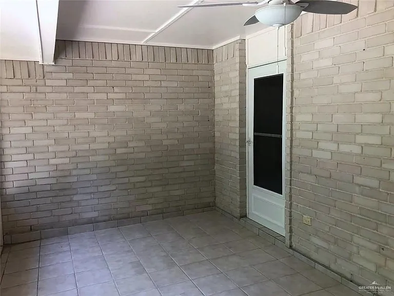 1216 W Heron Ct — Photo 8