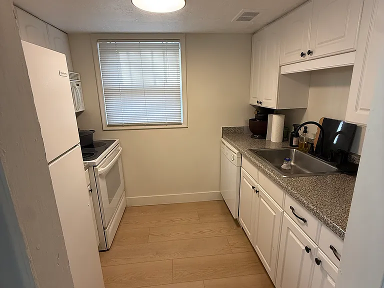 1819 E Parleys Canyon Blvd #BASEMENT — Photo 4