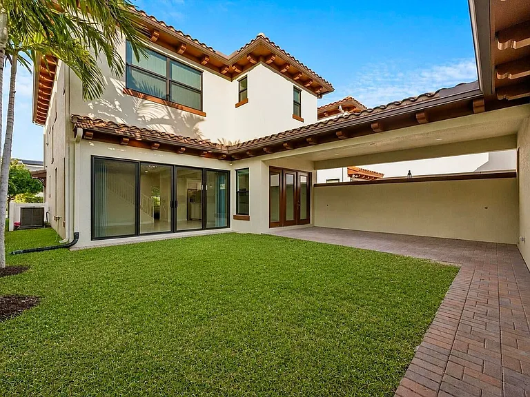 6020 Curie Pl — Photo 11