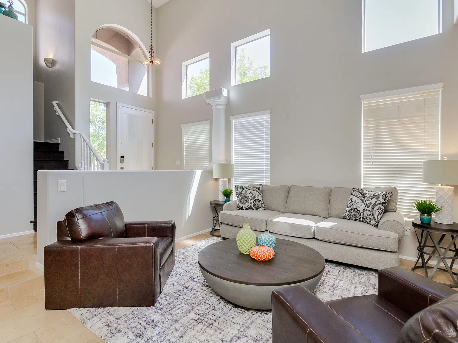 4 bed, 3.0 bath, 2450 sqft, $5,000 — Photo 4