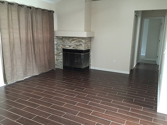 5th image of 1779 McFarlane Ave