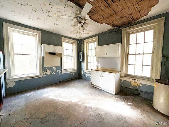 24th image of this home