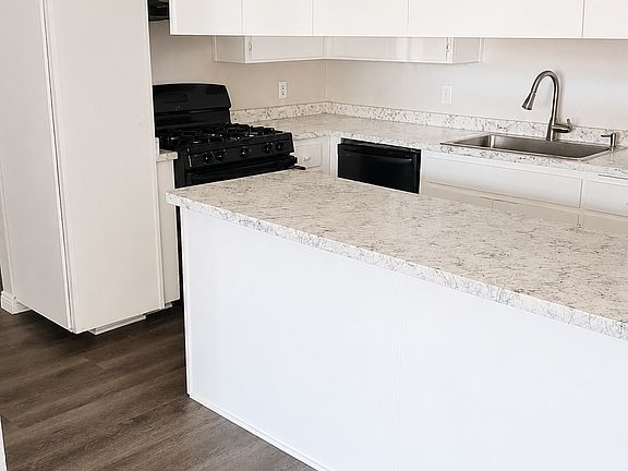 2nd image of 5001 W Wilson St #103