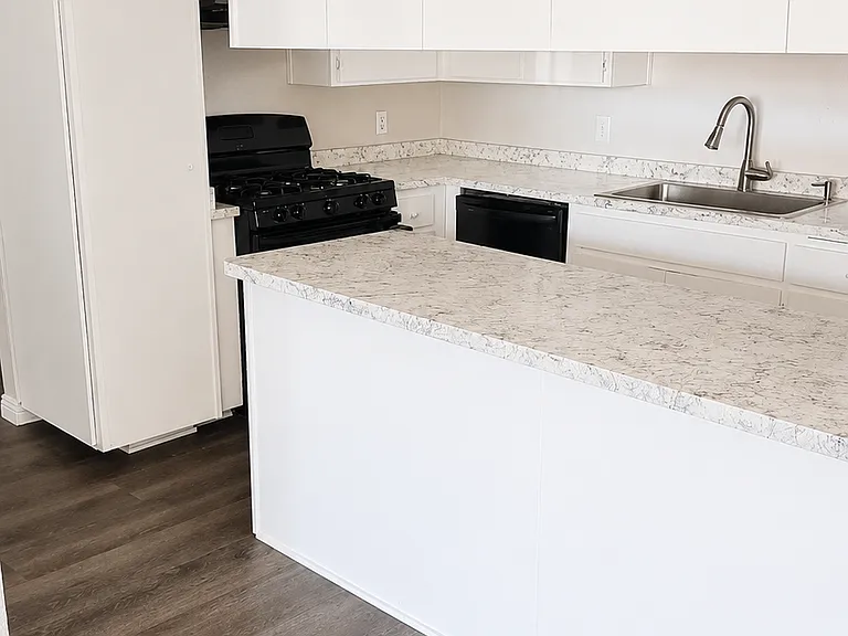 5001 W Wilson St #103 — Photo 2