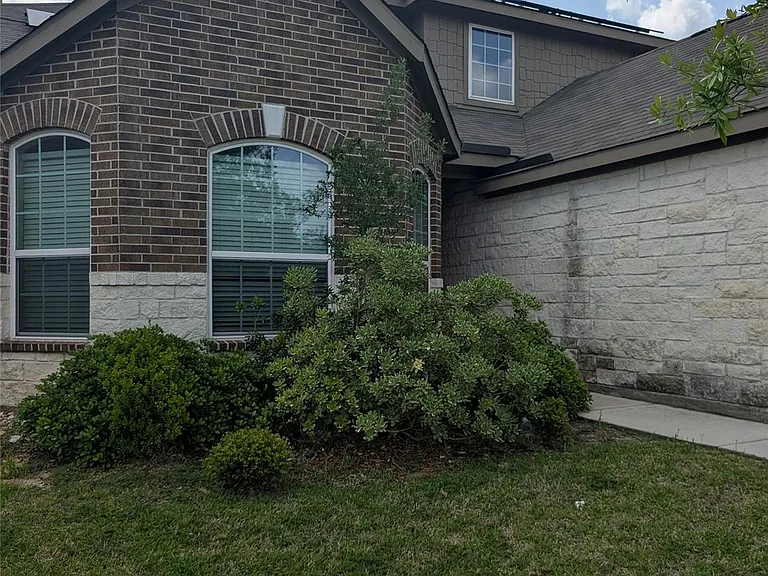 21210 Echo Manor Dr — Photo 13