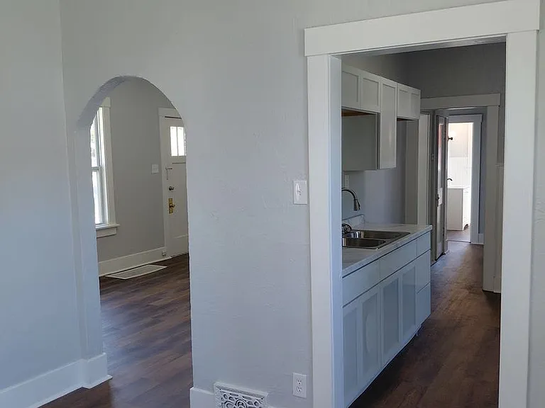 1008 SW 17th St — Photo 9