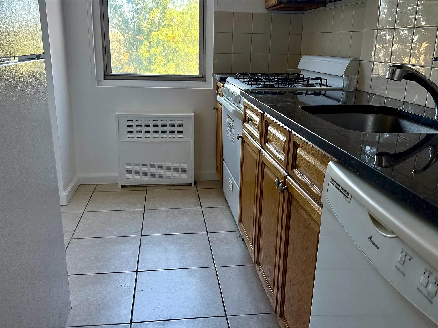 Studio, 1.0 bath, 585 sqft, $2,000 — Photo 2