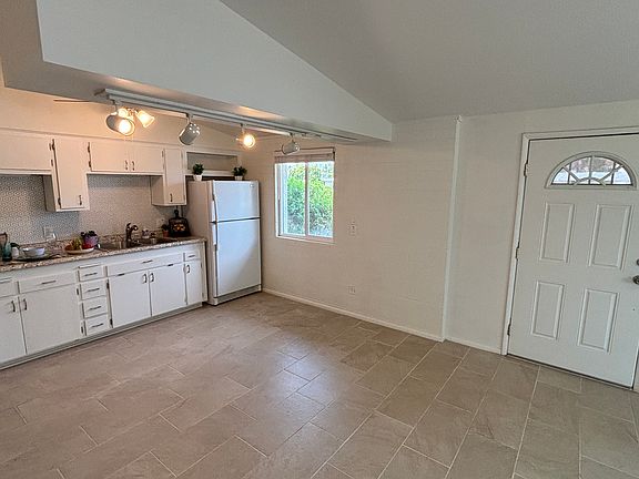 5th image of 10606 W Oakmont Dr