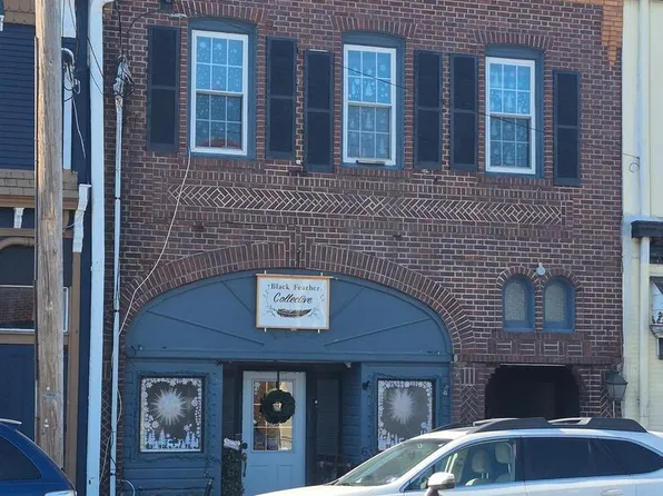 6 S Main St, Woodstown, NJ 08098