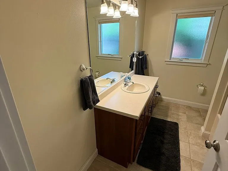 230 River Pl — Photo 42