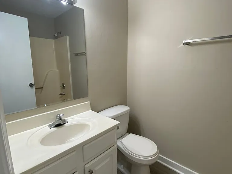 1605/1607 Cedar Shoals Dr — Photo 5
