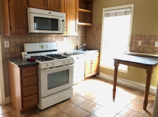 28 Hews St #2A, Cambridge, MA 02139