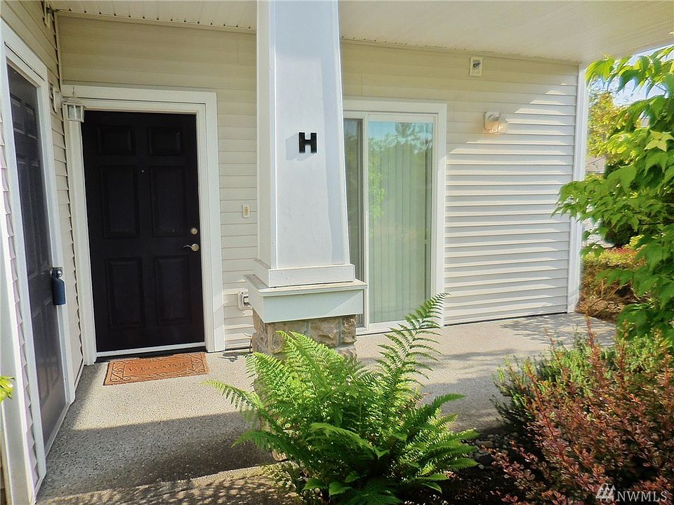 1st image of 6409 Hazel Ln SE #H-11